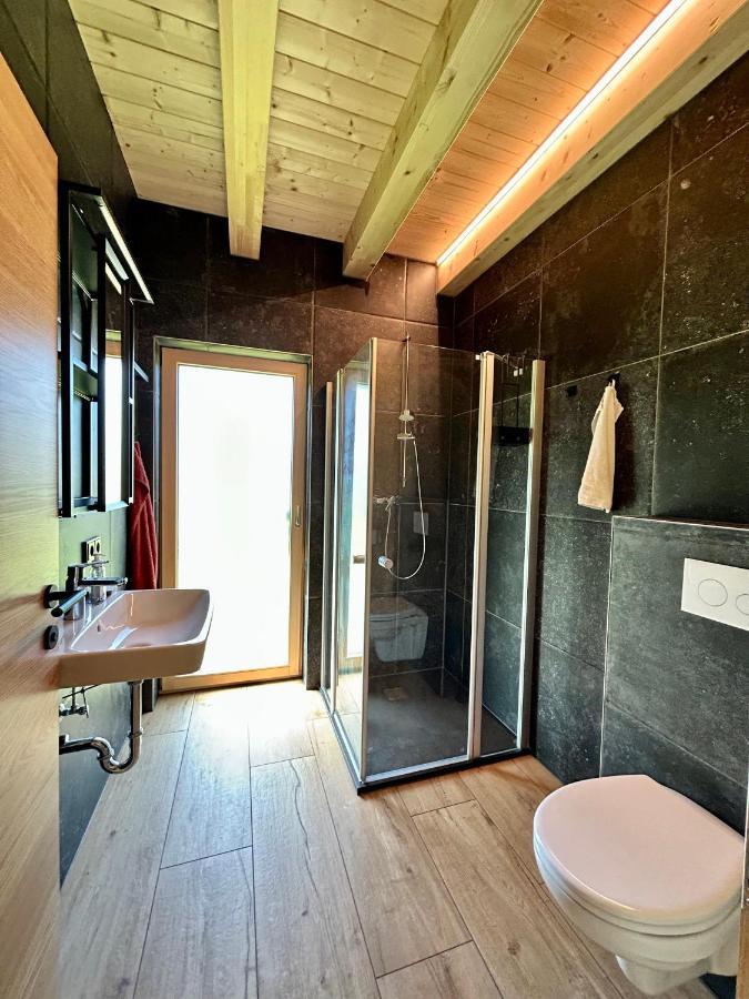 Das Gruenhaus - Dein Chalet In Grünau im Almtal Eksteriør billede